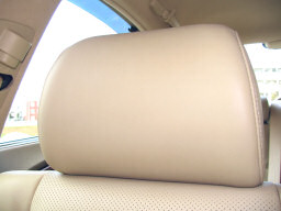 Photo - Front Headrest Right 2