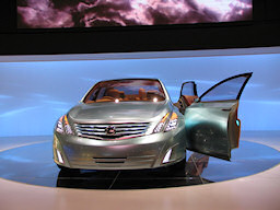 Photo - NISSAN Intima Front-view